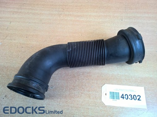 Luftkanal Rohr Auslass Luftfilterkasten Drosselklappe 1/2 Astra J 1,7 CDTI Opel