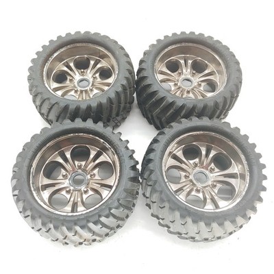 CEN Reeper Mega / Collosus XT 1/7 Monster Truck Tires & 23mm Hex Wheels Chrome