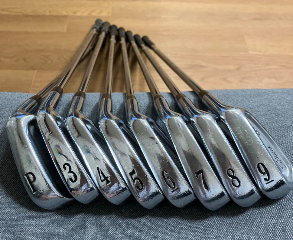 Titleist 690.CB Iron Set 3-PW 8pcs Dynamic Gold S200 Stiff