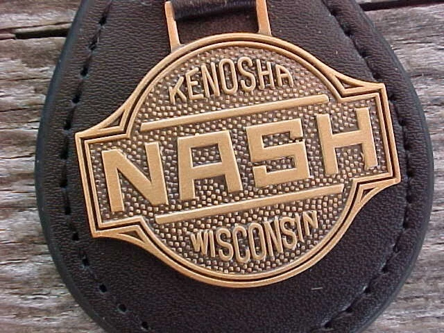 NASH KENOSHA WISCONSIN LEATHER KEY FOB CLASSIC GOLD PRE-WAR RADIATOR LOGO NEW - Image 3 of 4