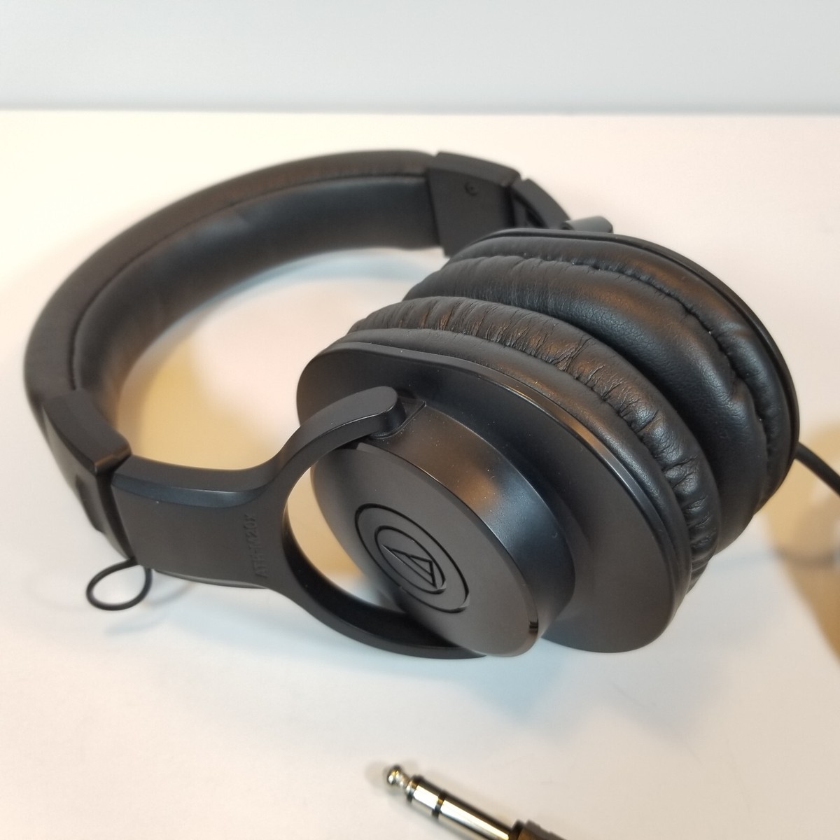 Technica Ath Best Value Closed Back Headphones Audio-Technica ATH