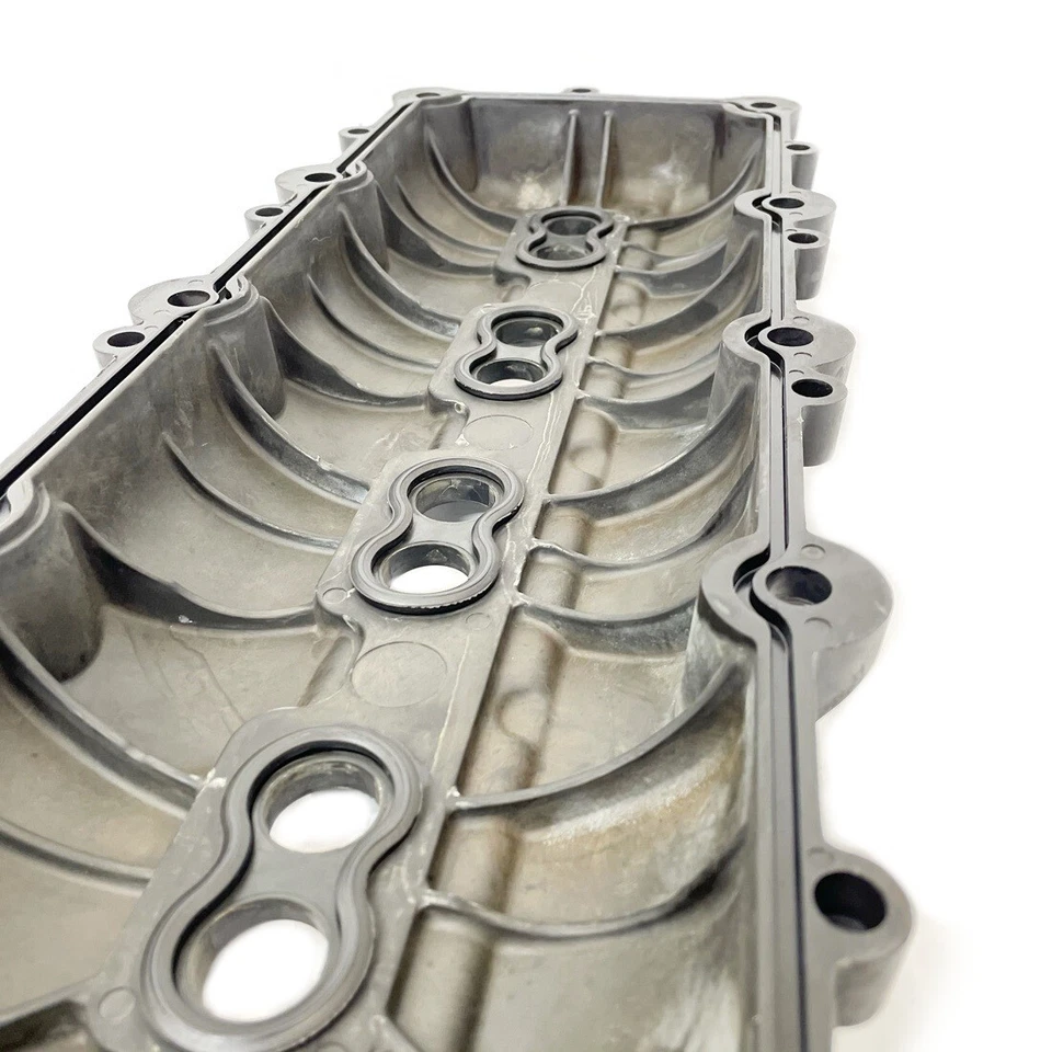 正品 Mopar 5.7L 6.4L Hemi 阀盖组件套装一对 — 第 3/4 张图片