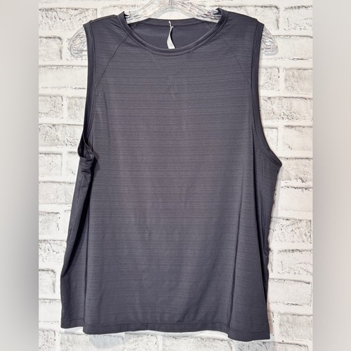Fabletics women's Charcoal Muscle Tee size large