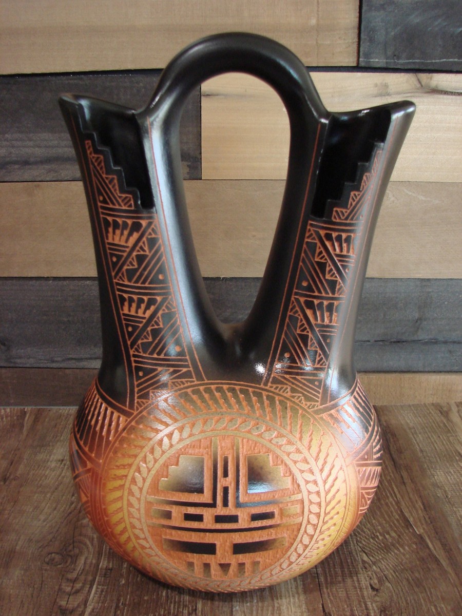 Laguna Pueblo Indian Hand Etched Sunface Wedding Vase by Diane