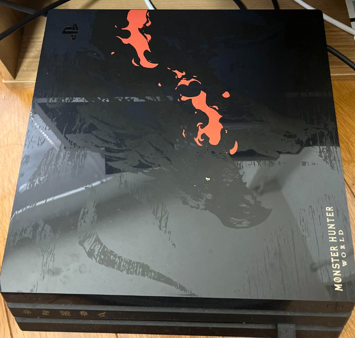PlayStation 4 Pro Monster Hunter World Liolaeus Edition Sony PlayStation 4 Pro Monster Hunter World Liolaeus Edition Sony