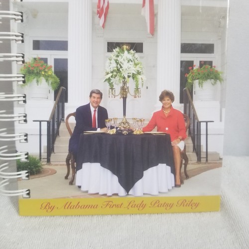 When The Dinner Bell Rings At The Governor's Mansion Signed Cookbook Patsy Riley - Picture 3 of 11