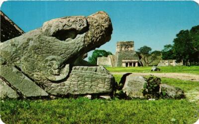 CPM AK CHICHEN ITZA, YUCATAN Head of the Plumed Serpent MEXICO (648242)