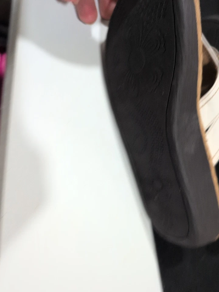 Sandalias Cliffs de White Mountain Chanclas Cupcake Flor Blanco Talla 10 Comodidad Foto 4 de 4