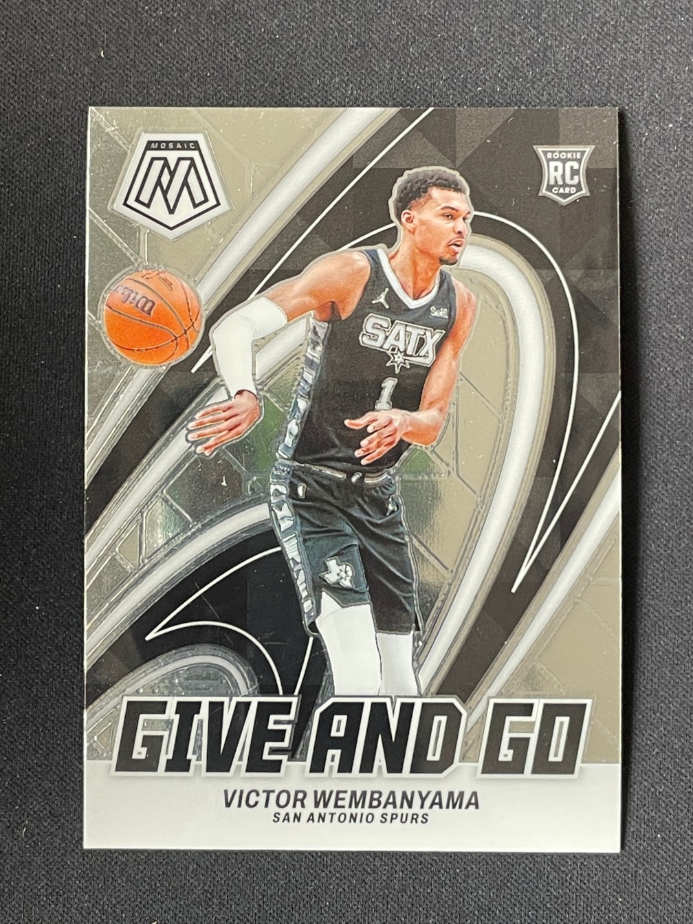 Victor Wembanyama 2023-24 Panini Mosaic Give And Go Base RC #12