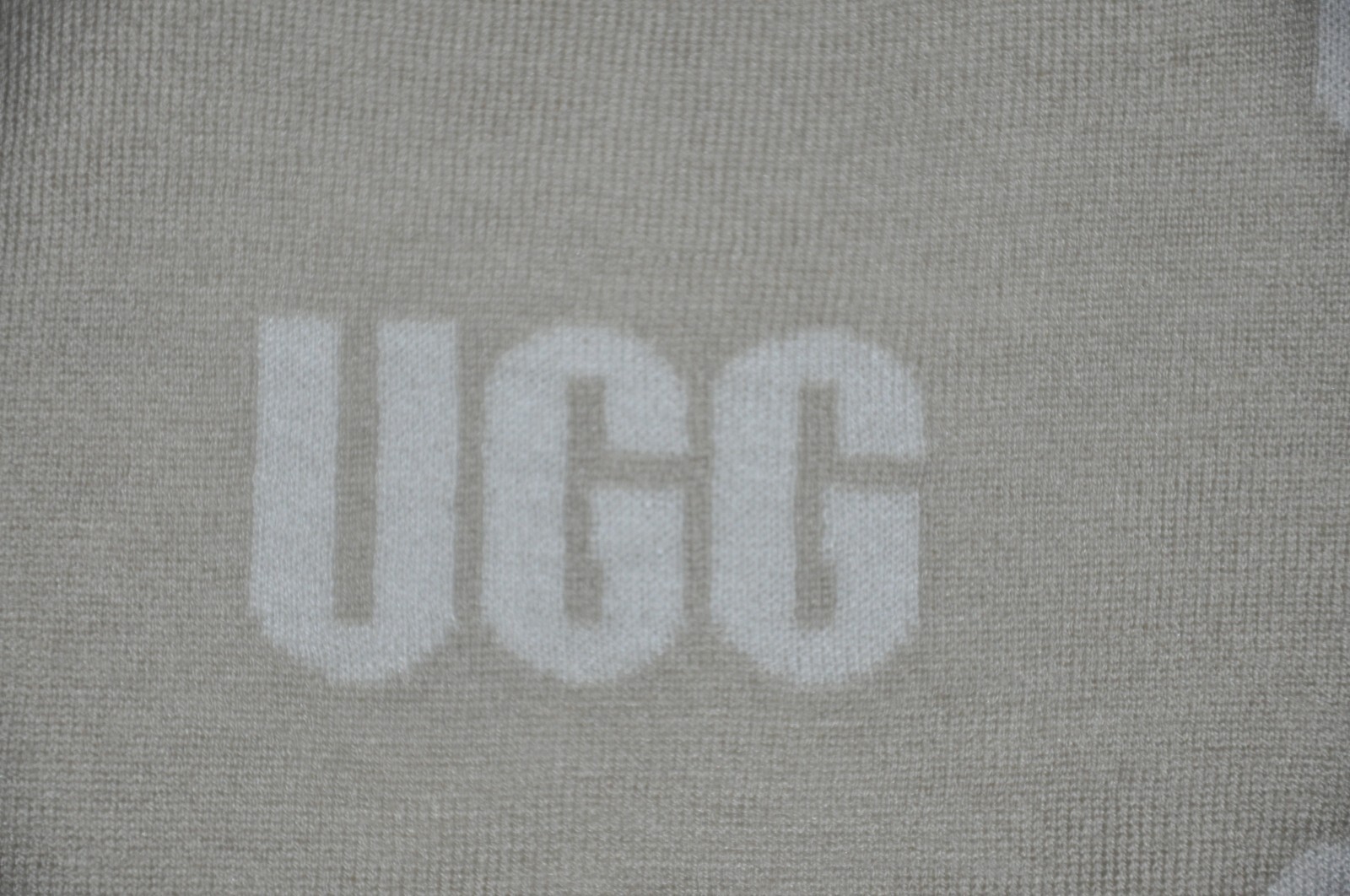 UGG GRAPHIC LOGO RUANA DRAPE PONCHO ONE SIZE SAND MULTI WOOL KNIT BLEND image 7