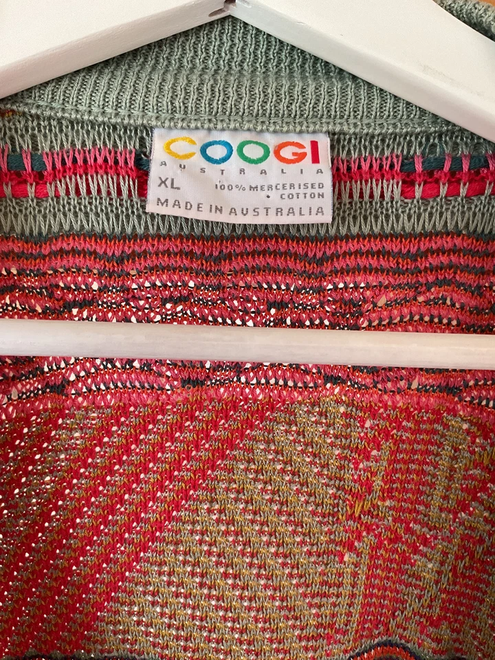 Coogi Strickweste aus den 90ern in der Größe L  zu verkaufen - Bild 2 von 4