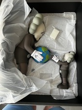 KAWS the Promise Vinyl Figure Gray - Limited ...