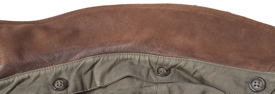 Trench coat Jos A Bank oliva masculino tamanho 42S colarinho de couro 55% botões forro de lã - Imagem 3 de 4