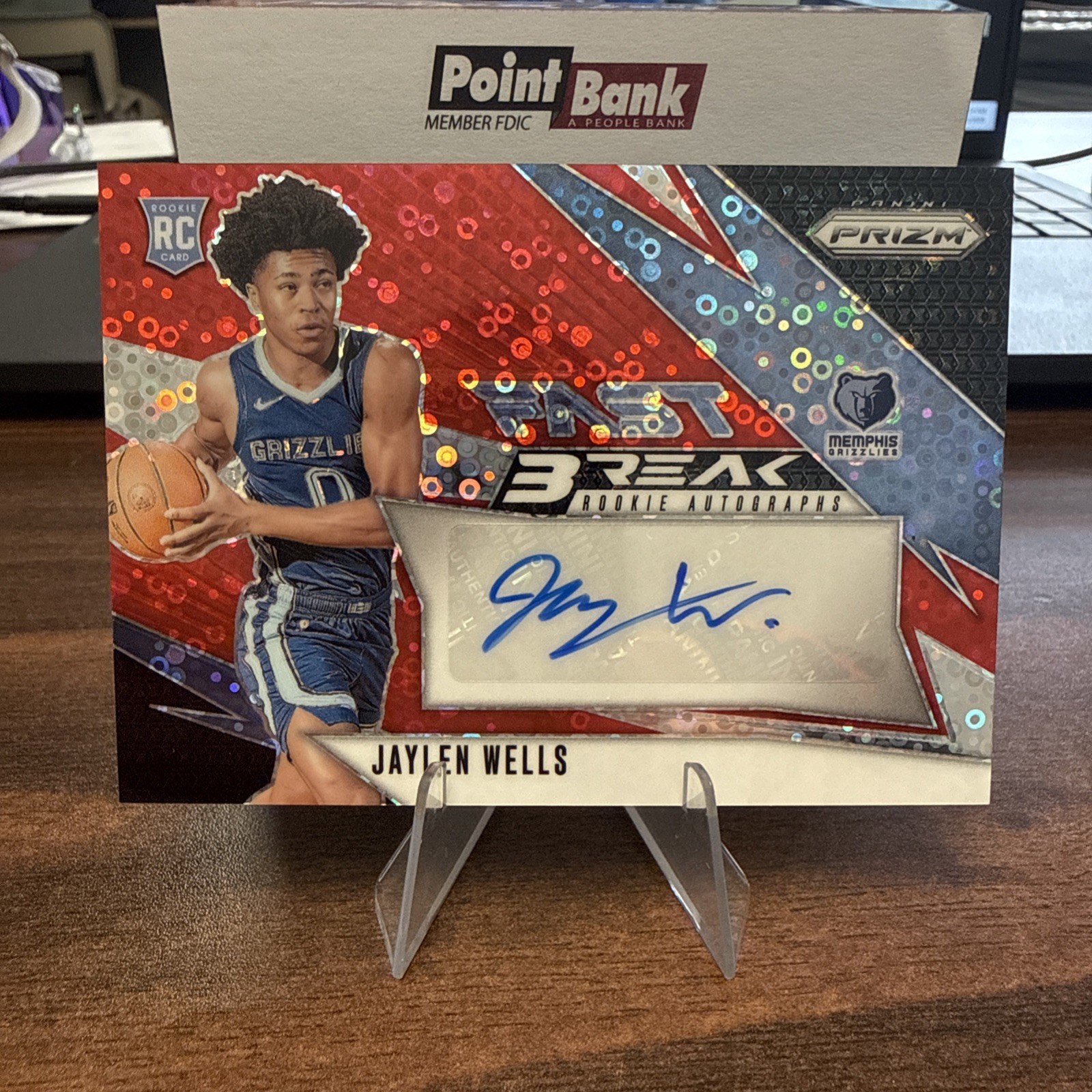 2024-25 Panini Prizm Fast Break Red Rookie Autos Jaylen Wells /99 #FBR-JWG RC