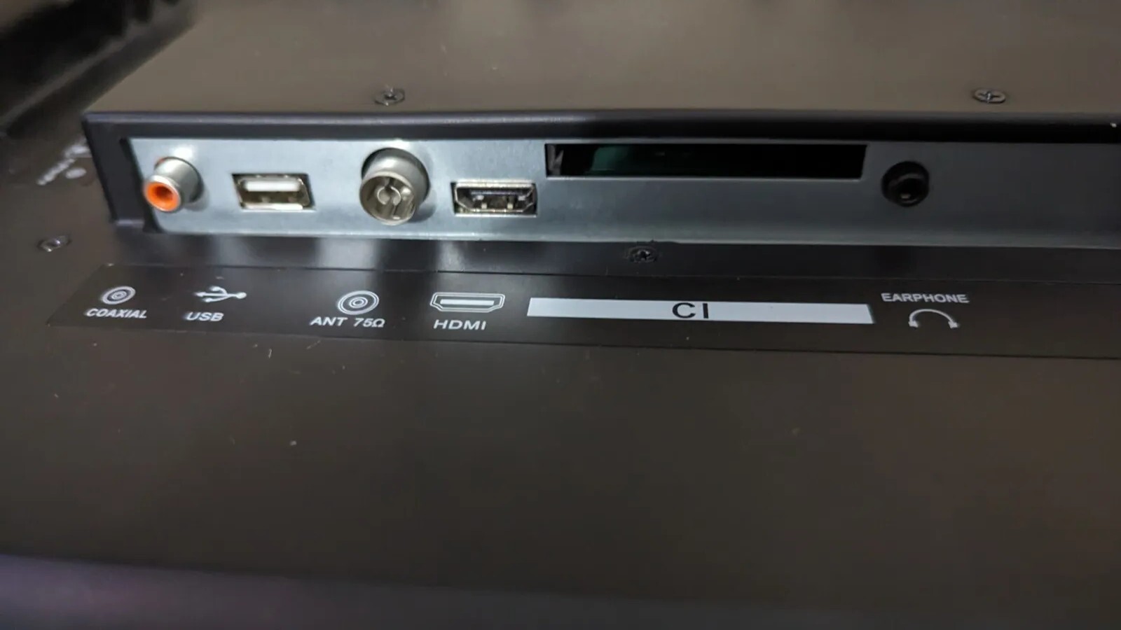 DGM 24 inch TV with built in DVD player, HDMI Full HD 1080P, USB (not