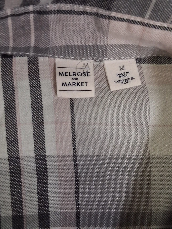 Top Melrose and Market para mujer mediano a cuadros con volantes dobladillo manga larga con botones Foto 3 de 4