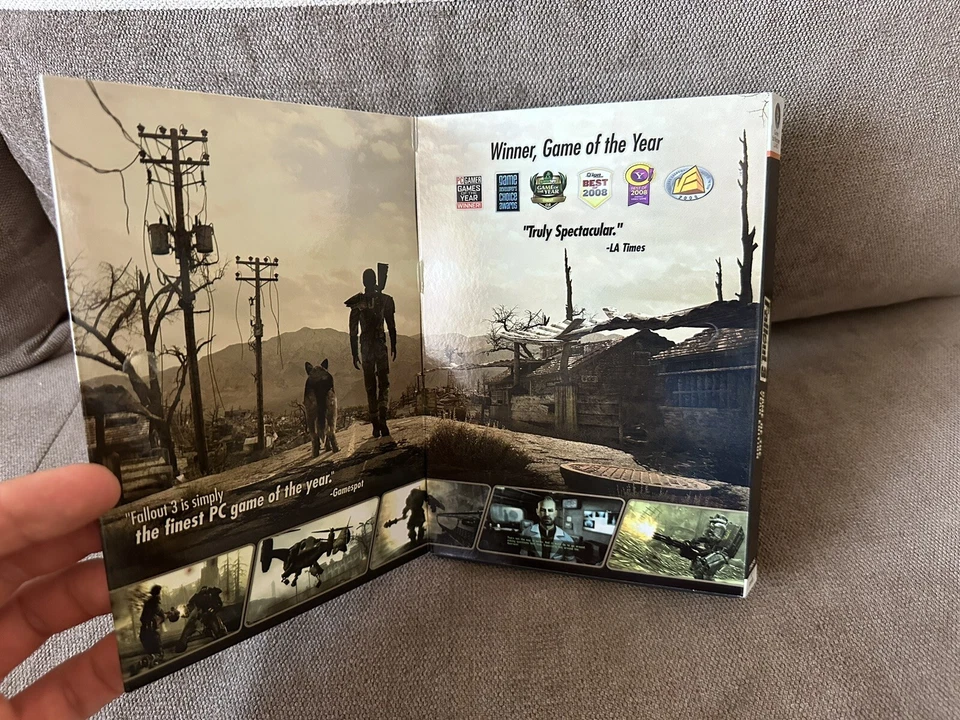 Fallout 3 Game Of The Year Edition - US DVD Sleeved Box Edition PC - Image 2 of 4
