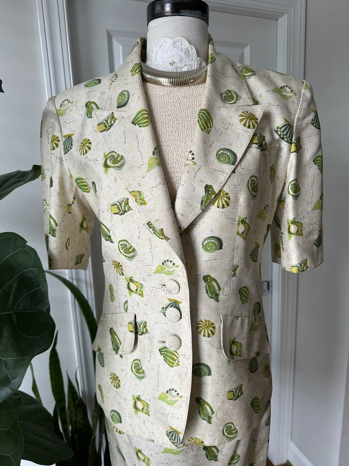 Traje falda de seda vintage Hermes UE 40 mosaico marfil con conchas verdes marinas Foto 3 de 4