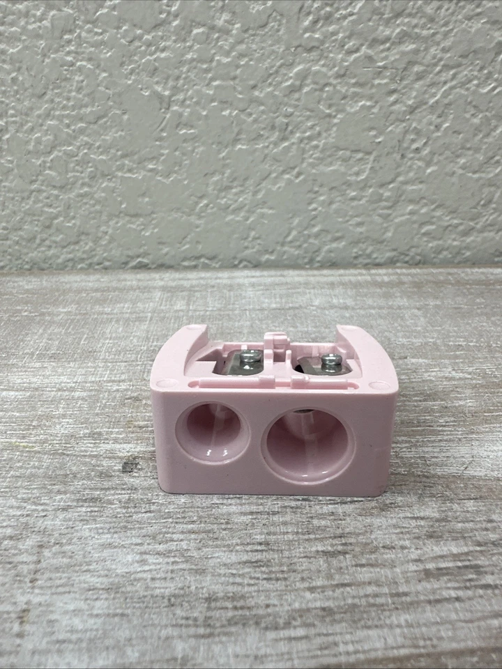 Nuevo sacapuntas doble grande y delgado vintage Mary Kay rosa ENVÍO RÁPIDO Foto 2 de 3