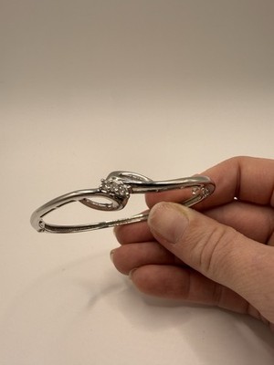10k White Gold Knot Bangle Bracelet with 3 Round Diamonds
