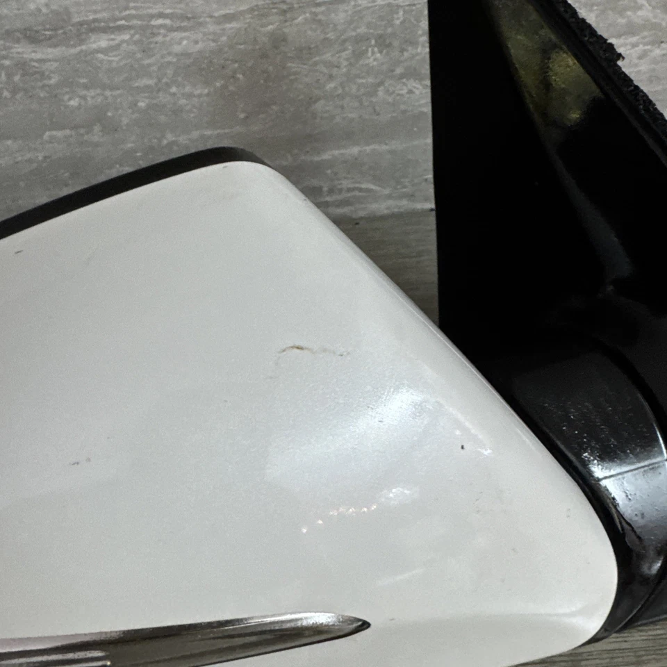 ⭐️ 2013-2018 HYUNDAI SANTA FE  SPORT DOOR MIRROR PASSENGER SIDE 8 PIN BLIND SPOT - Image 3 of 4