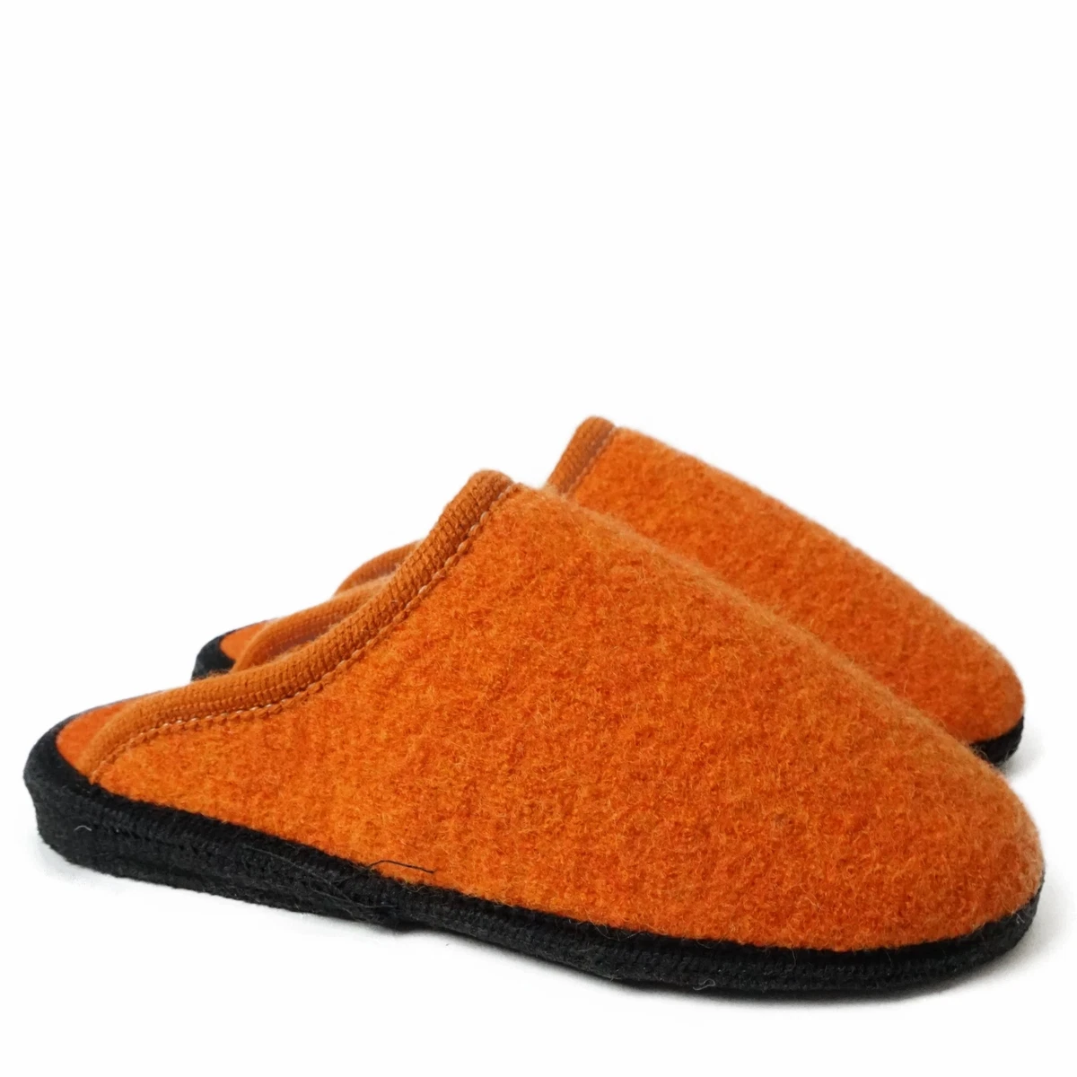 Lowenweiss slippers sale