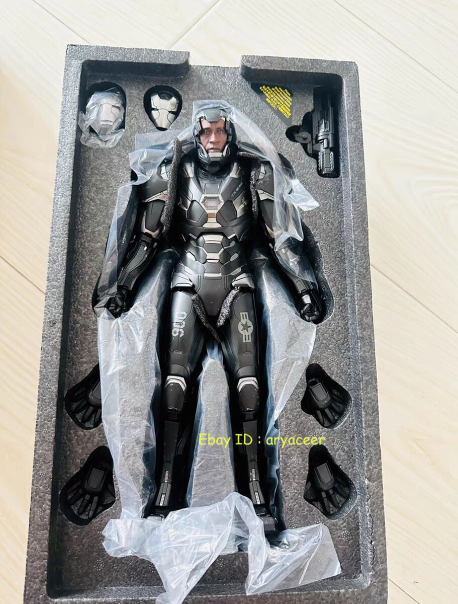 Hot Toys MMS530D31 Avengers: Endgame War Machine 6.0 1/6 Action
