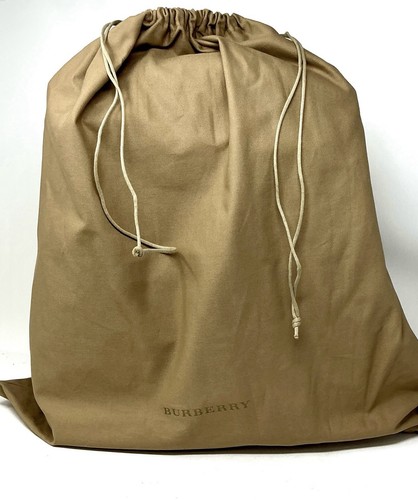 Bolso Bucket Burberry Negro Borlas Cuero Guijarro Cordón Nuevo con Etiquetas - Imagen 7 de 23