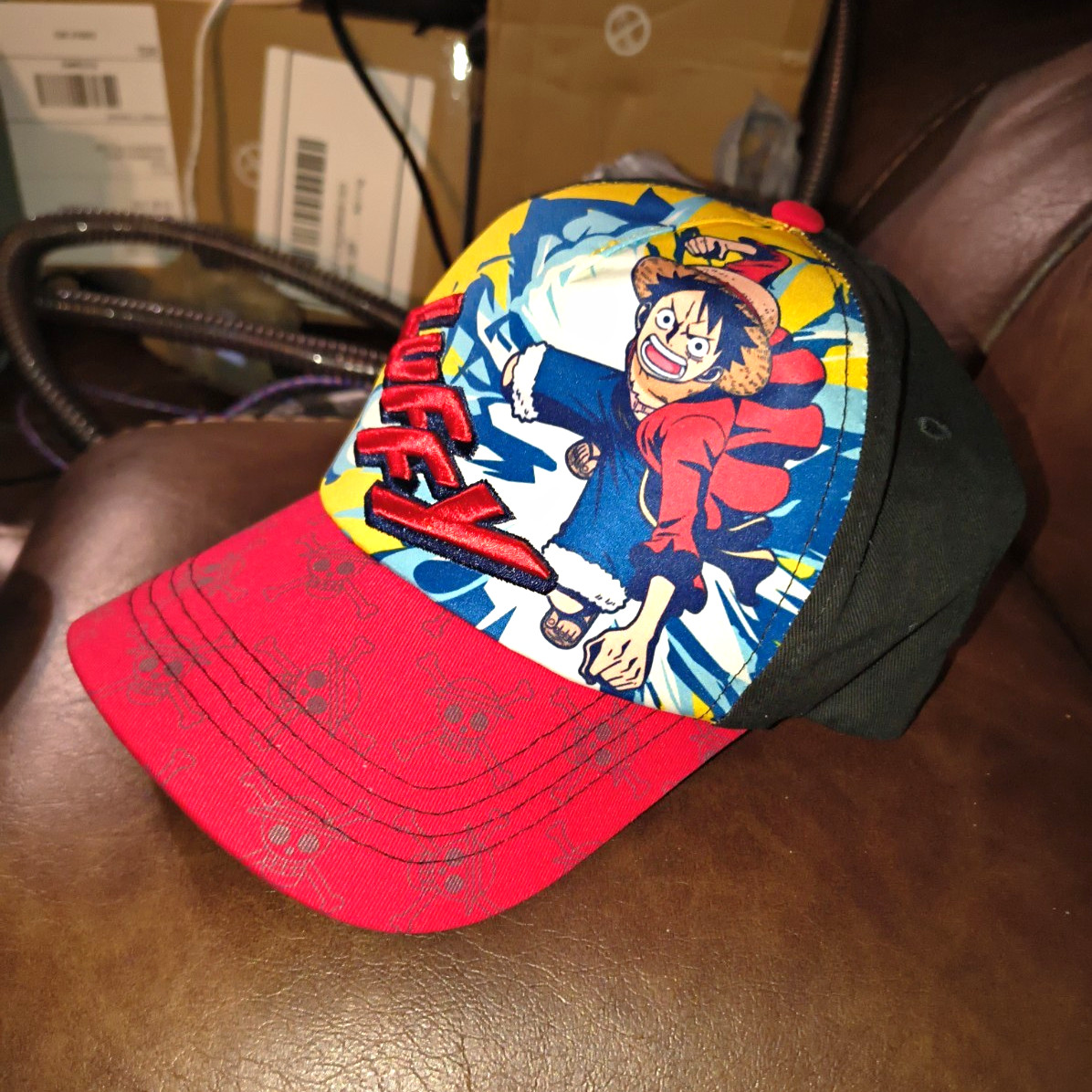 Gorra de béisbol ajustable Village One Piece Monkey D. Luffy roja negra amarilla