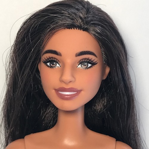 Nude Barbie 2024 Fashionistas 234 Brunette Hispanic HYT92 Doll For