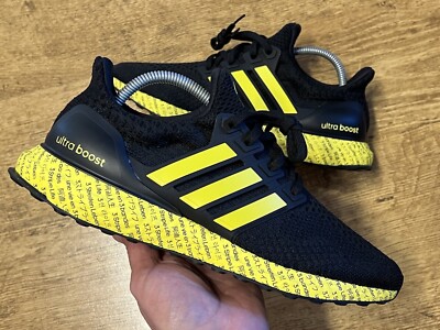 ADIDAS ULTRABOOST DNA RUNNING TRAINERS UK8 EU42 BLACK YELLOW UK