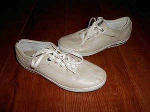 keds women's spirit leather sneaker