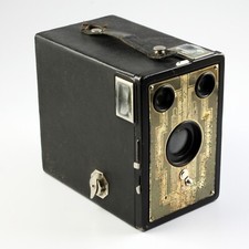 Kodak - Six-16 Brownie Box Camera Art-Deco Face - Vintage