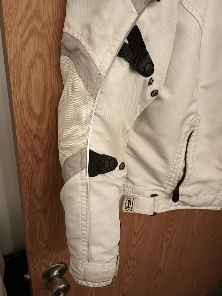 Chaqueta de Motocicleta Cortech LRX Con Armadura Mujer Gris Medio Blanco Exterior Activo Foto 3 de 4