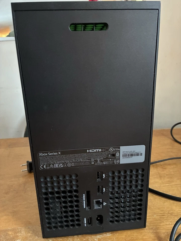 Microsoft Xbox Series X 1TB - 4TB, Mando, Todos los Cables Foto 3 de 4