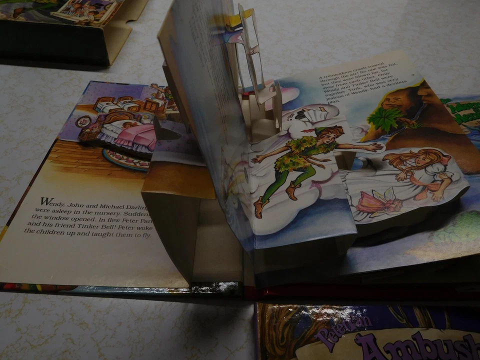 4 libros emergentes vintage de Peter Pan 1961 en estuche para libros Foto 4 de 4