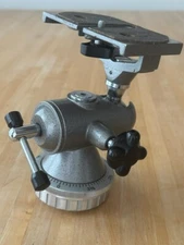 Gitzo Brevete, France- 98x70mm Tripod Head, 75mm diameter Linhof base, screw 6mm