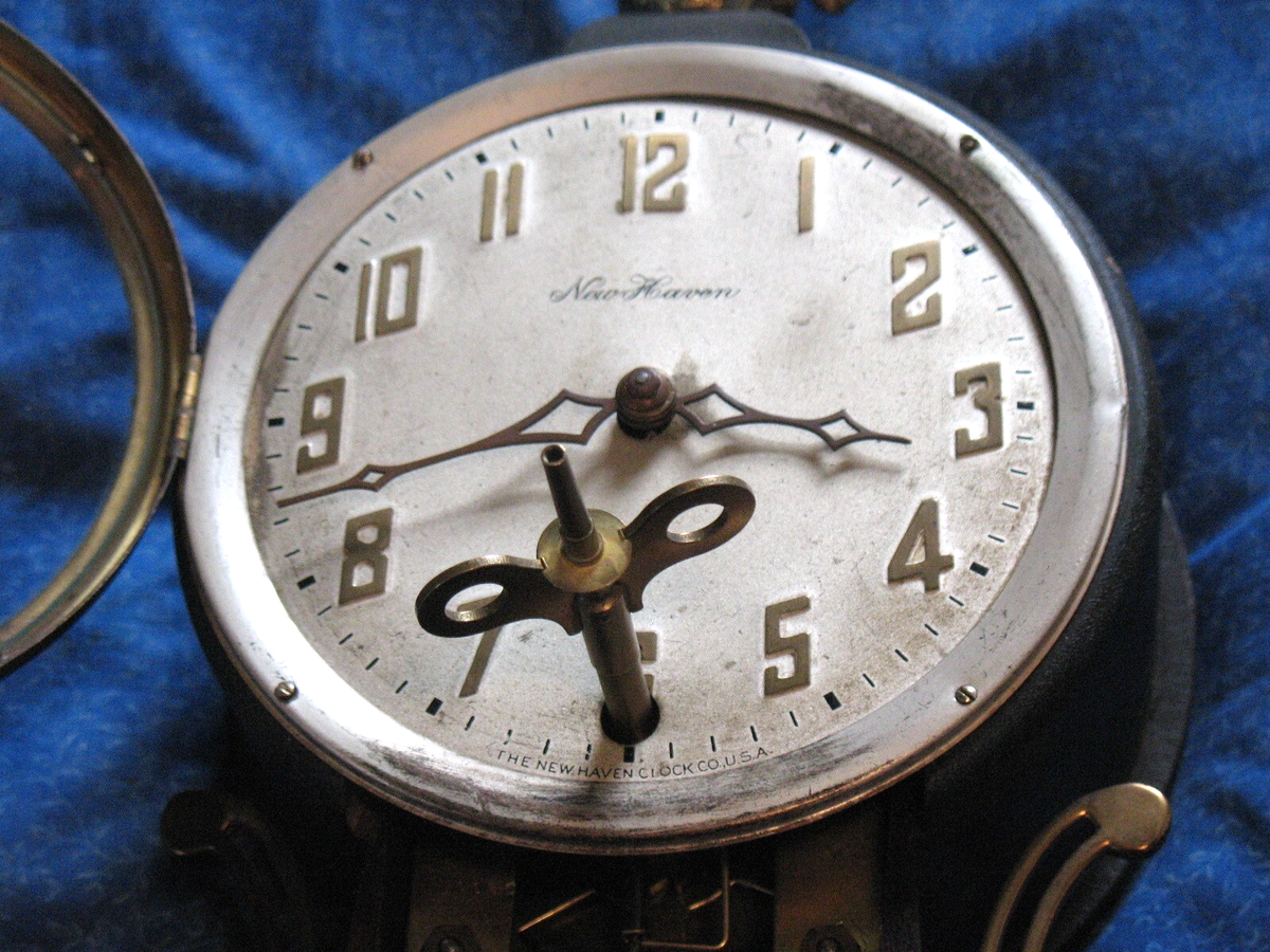 New Haven Banjo Wood Wall Clock Antique Winsome Model Original