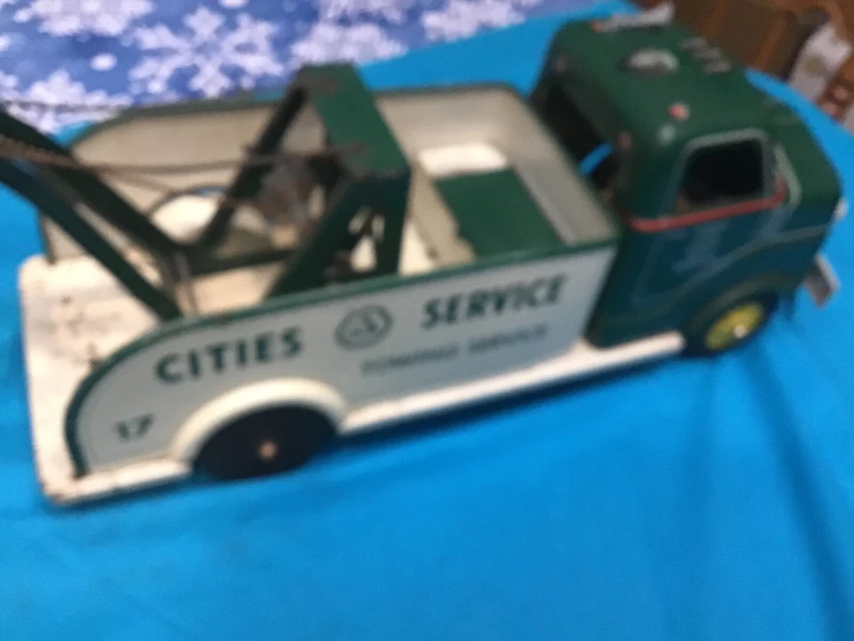 Camión grúa de servicio de remolque Marx Cities de metal prensado de la década de 1950 Foto 3 de 4