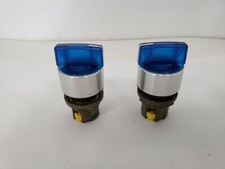 ALLEN BRADLEY 800EM-LSM26 SELECTOR SWITCH  BLUE ILLUM. 2 POS.  (LOT OF 2) NNB