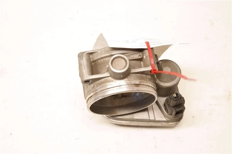 КОРПУС ДРОССЕЛЬНОЙ ЗАСЛОНКИ 13547535308 2006-2008 BMW 750I - Изображение 3 из 4