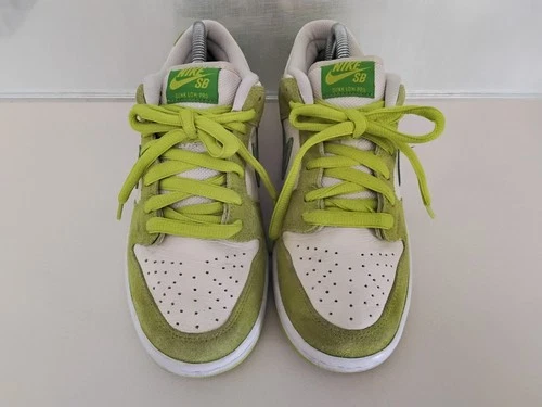 Nike Dunk Low SB Green Apple / DM0807-300 / Size 7.5 Men's /9 Women's
