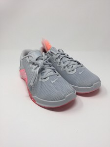 metcon 5 grey pink