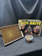 Working Vintage Lite Brite Hasbro Light Bright Toy 1981 Original Pegs box