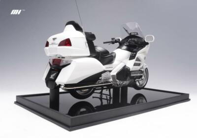 とても貴重な1:6 スケール 模型 ホンダGold Wing (GL1500) Honda GL 1500 GOLDWING 1996 - Motorcycle specifications, reviews