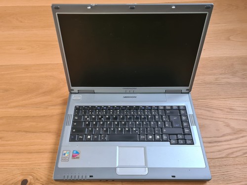 Medion MP 95300 Notebook; Ersatzteilspender, ohne Netzteil und ohne Festplatte