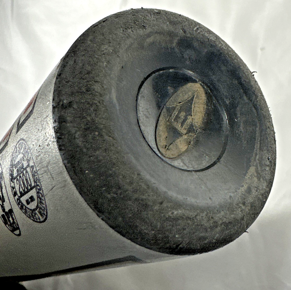Batte de softball Easton Triple 7 Sc777 Scandium SZ87B 2-1/4 Batte de softball Easton Triple 7 Sc777 Scandium SZ87B 2-1/4
