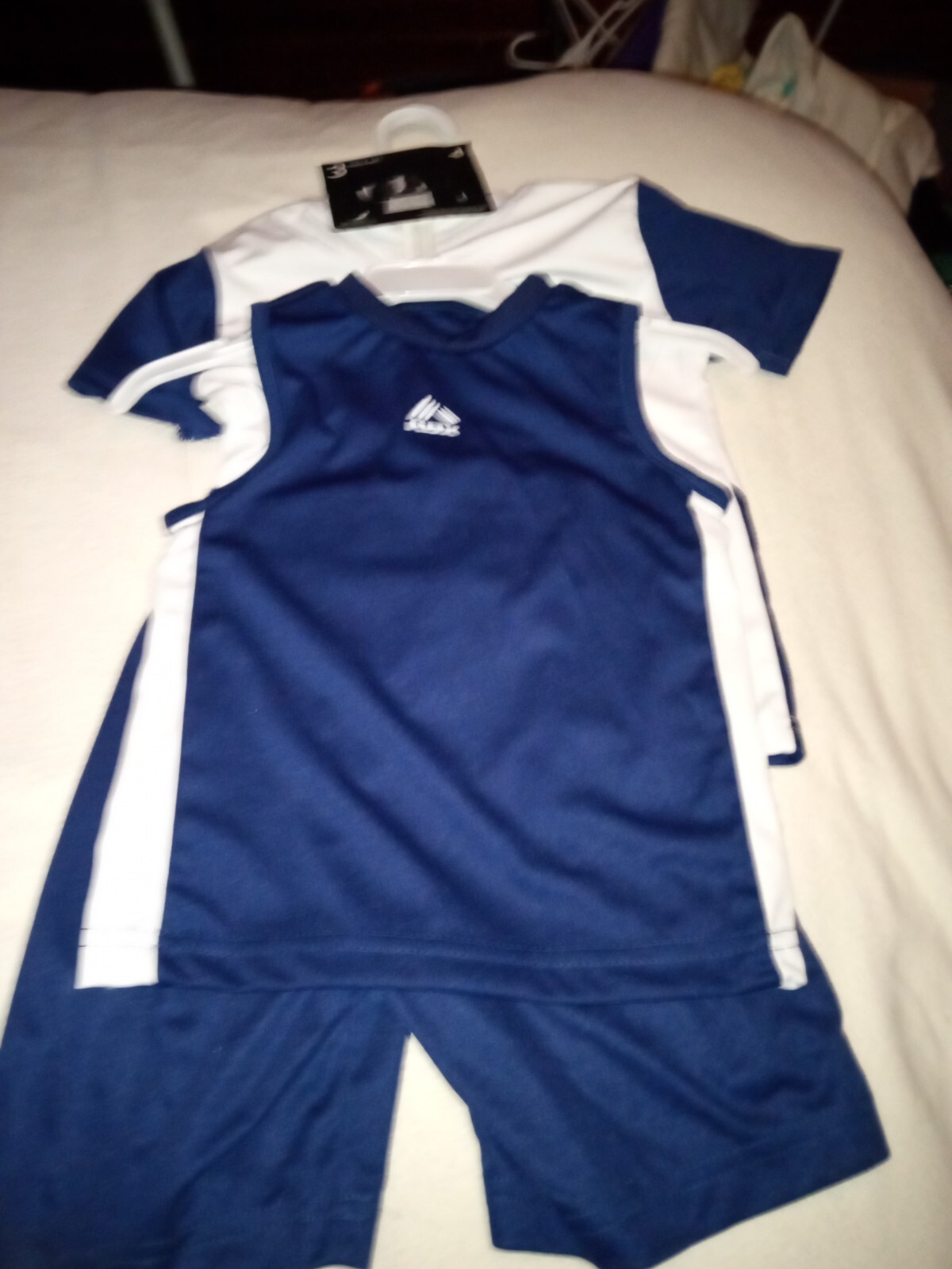 Picture 1 of 2