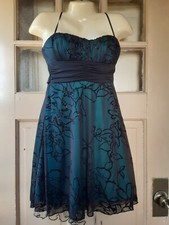 Speechless Sleeveless Padded Special Occasion Dress Size Medium