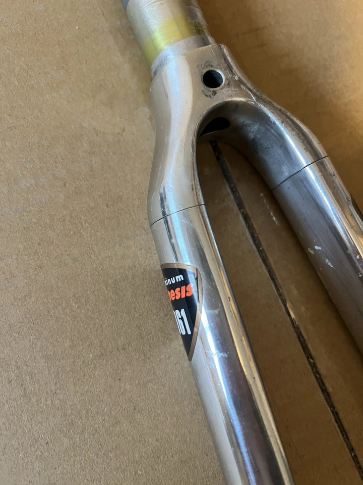 KINESIS ALLOY 6061 Road fork Steerer Length 136mm Good Condition - Image 2 of 4